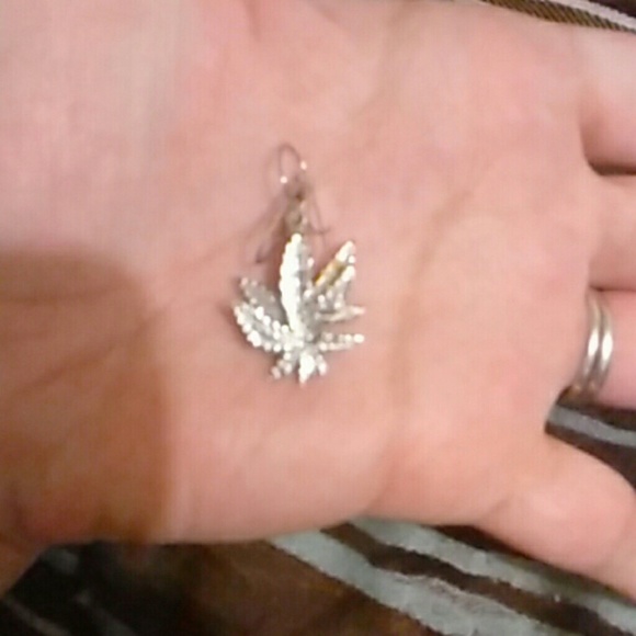 Ear rings - Picture 3 of 3